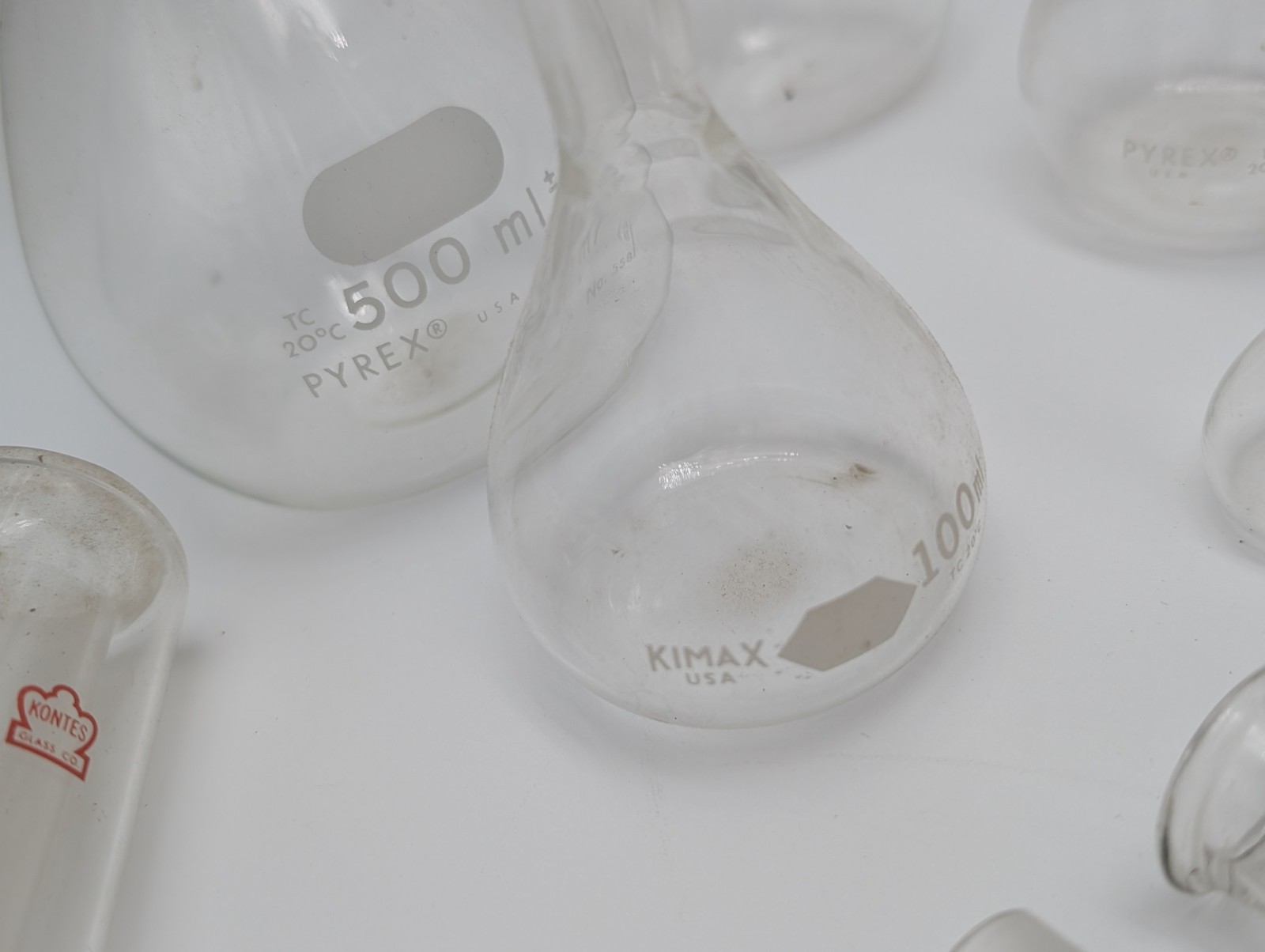 22 Piece Lot Lab Glassware PYREX 500-10 mL Boilng Flasks Scientific Equipment