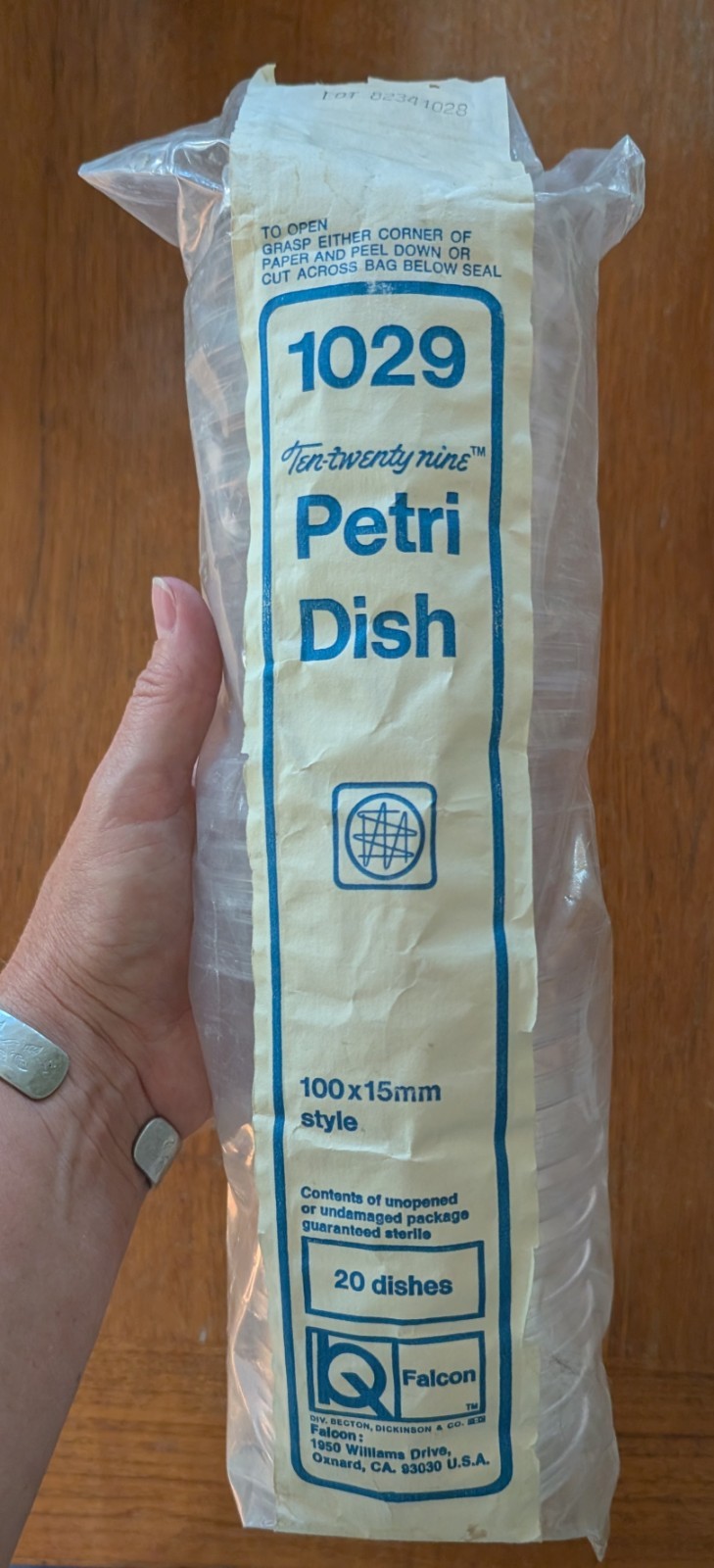 Falcon 1029, 100x15mm Petri dishes, Set of 2 packages 40 dishes total