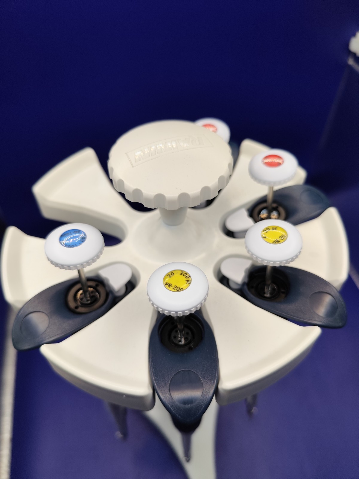 Set Of X5 Rainin Classic Pipette PR1000 PR200 PR20 PR10 PR2 With Carousel Stand