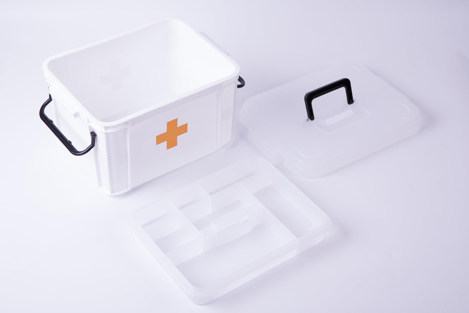 Basicwise White Large Empty Medical For Home Emergency Supplies Travel Car And
