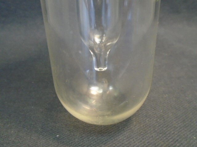 Laboratory Glass One-Piece Vacuum Trap w/ 10mm OD Hose 3.7mm Vent 7” OAH