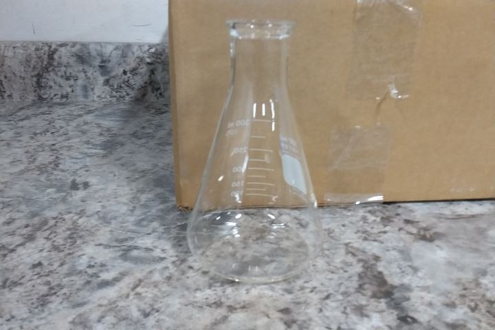 Pyrex 4980-300 12 Pk 300mL Capacity Glass Flask