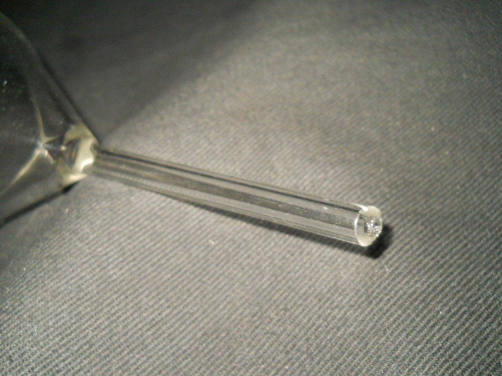 Kimble Kimax Glass 75mm ID 58° Angle Filling Funnel, 3″ Short Stem, Chipped