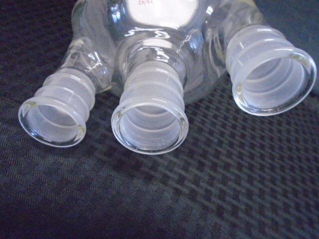 ROCHE ACE Glass 2000mL 29/42 3-Neck Fritted Morton Indented Reaction Vessel