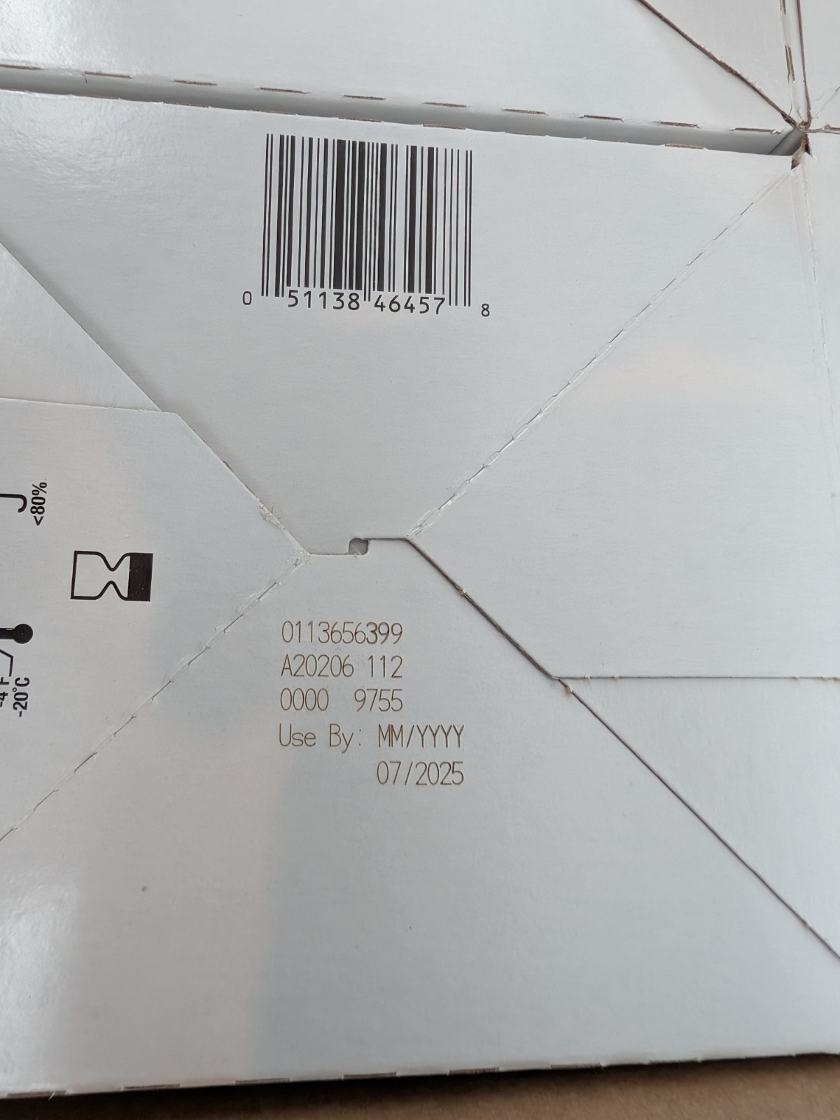 3M 8210 N95 Disposable Respirator Dust Mask | Case of 160 Masks | EXP 7/25 | New