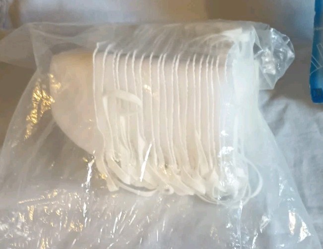 20 Masks Honeywell N95 DC300N95B & 1 Plastic Filters Face Mask NIOSH-2 Goggles