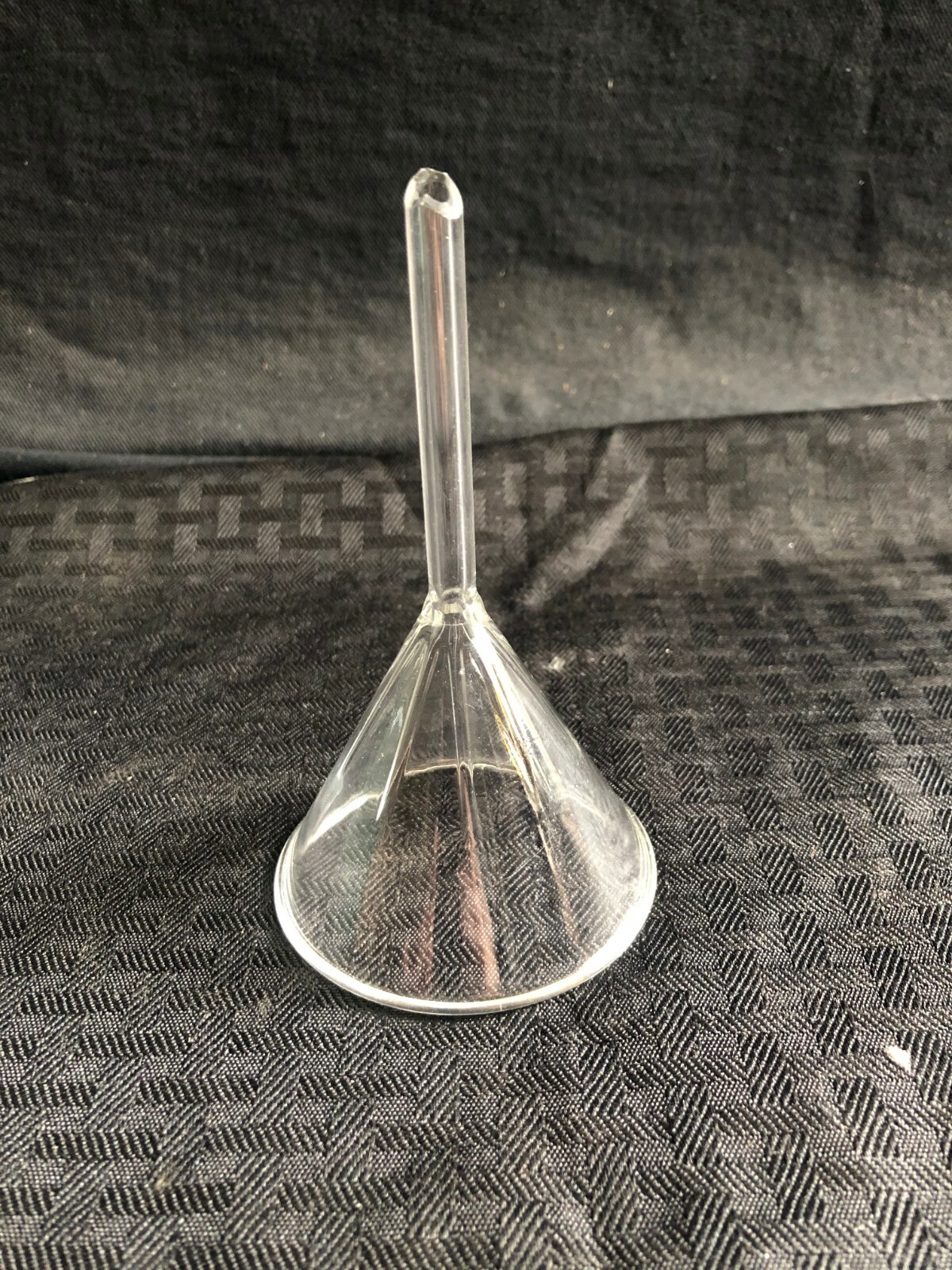 Corning Pyrex 65mm ID Glass 60° Angle Filling Funnel, Short Stem, Chips, 6180-65
