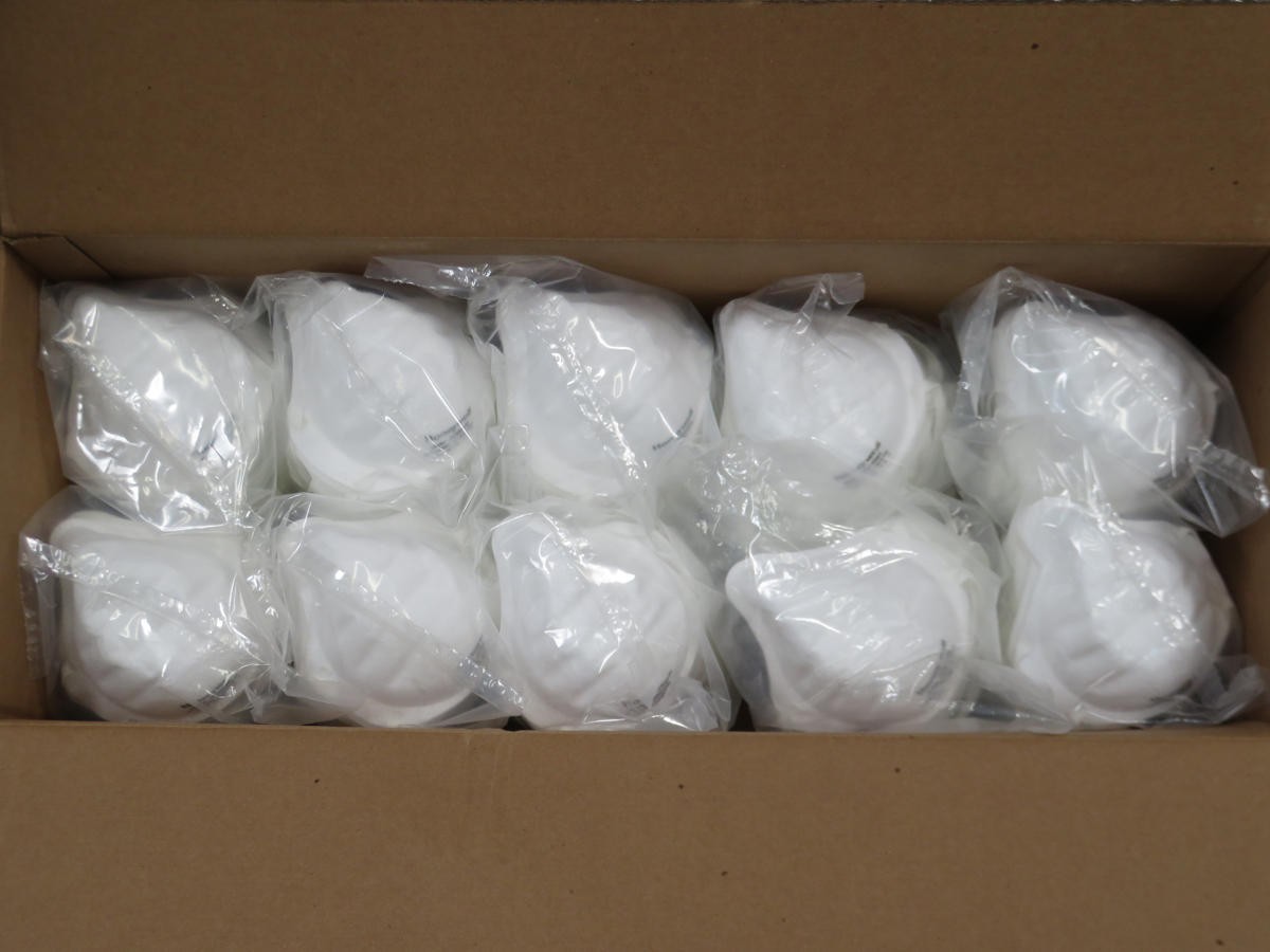 LOT OF 200 HONEYWELL DC300N95B N95 DISPOSABLE MASK