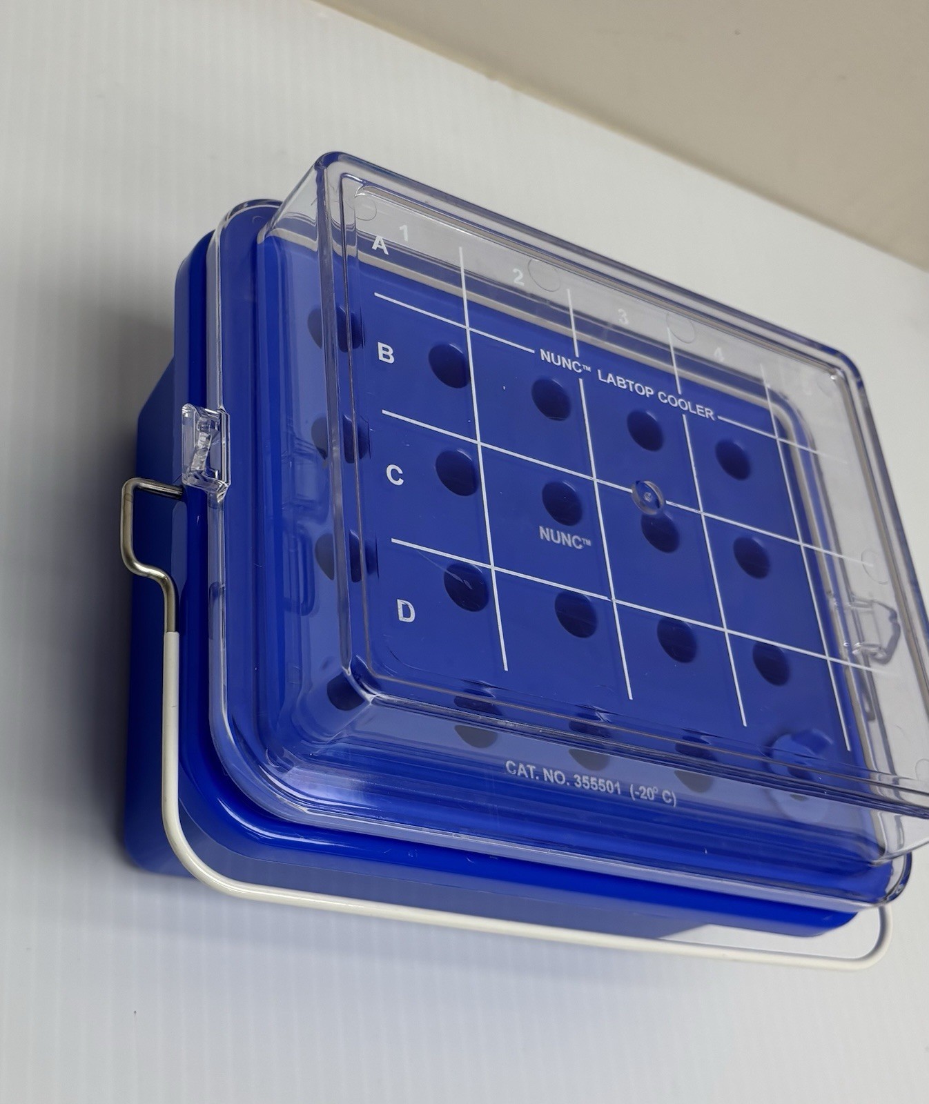 NUNC Laptop Cooler (Enzyme Box) Cat # 355501 (-20)
