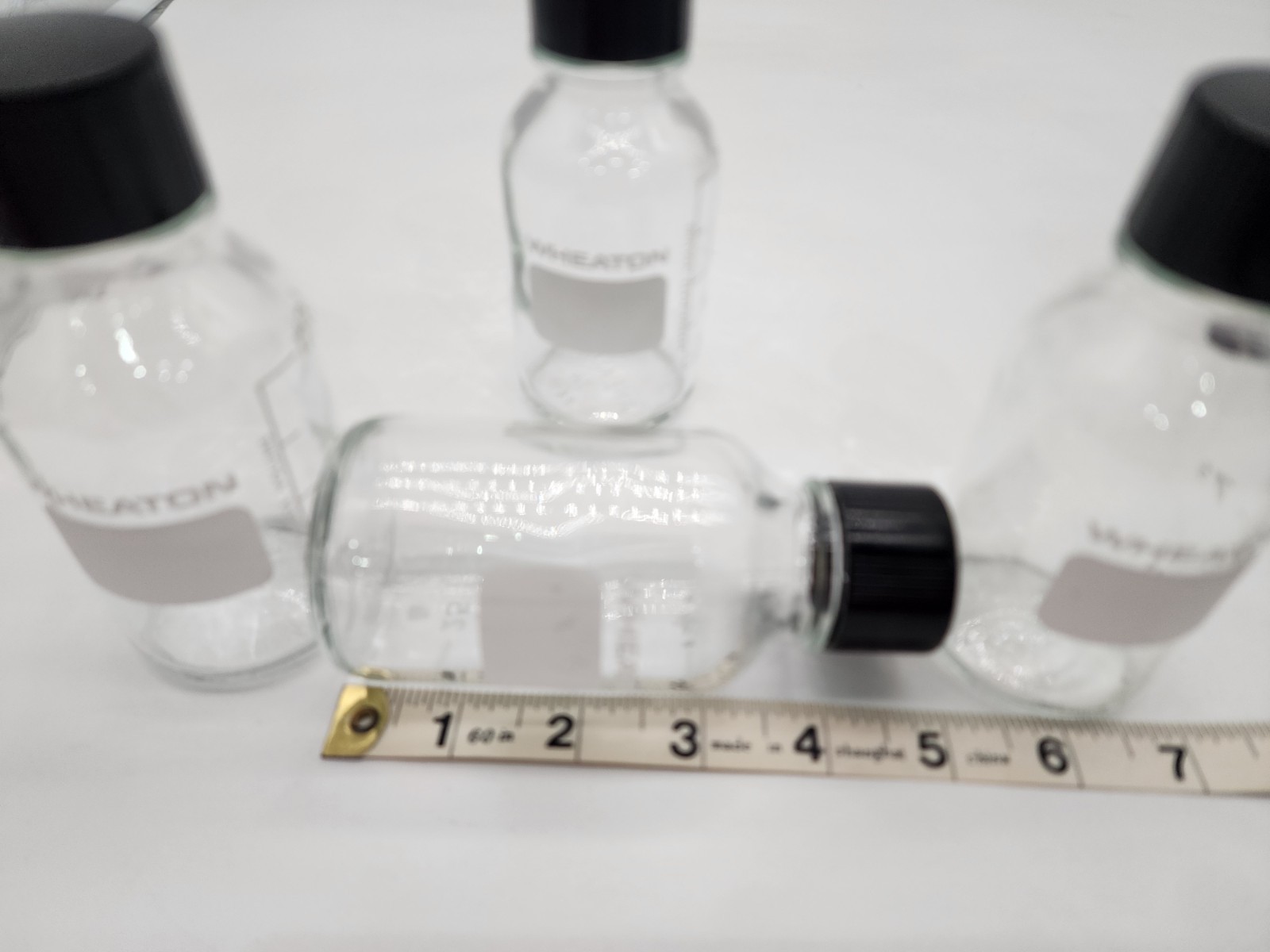 R163400 Lot (4) Wheaton 125ml Media Storage Bottle With Lid 125 ml