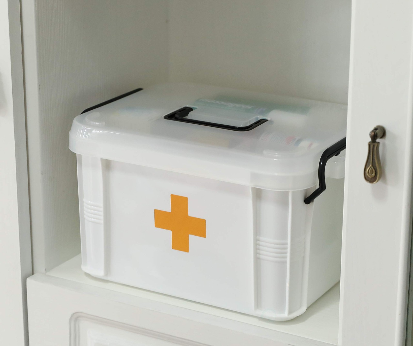 Basicwise White Large Empty Medical For Home Emergency Supplies Travel Car And