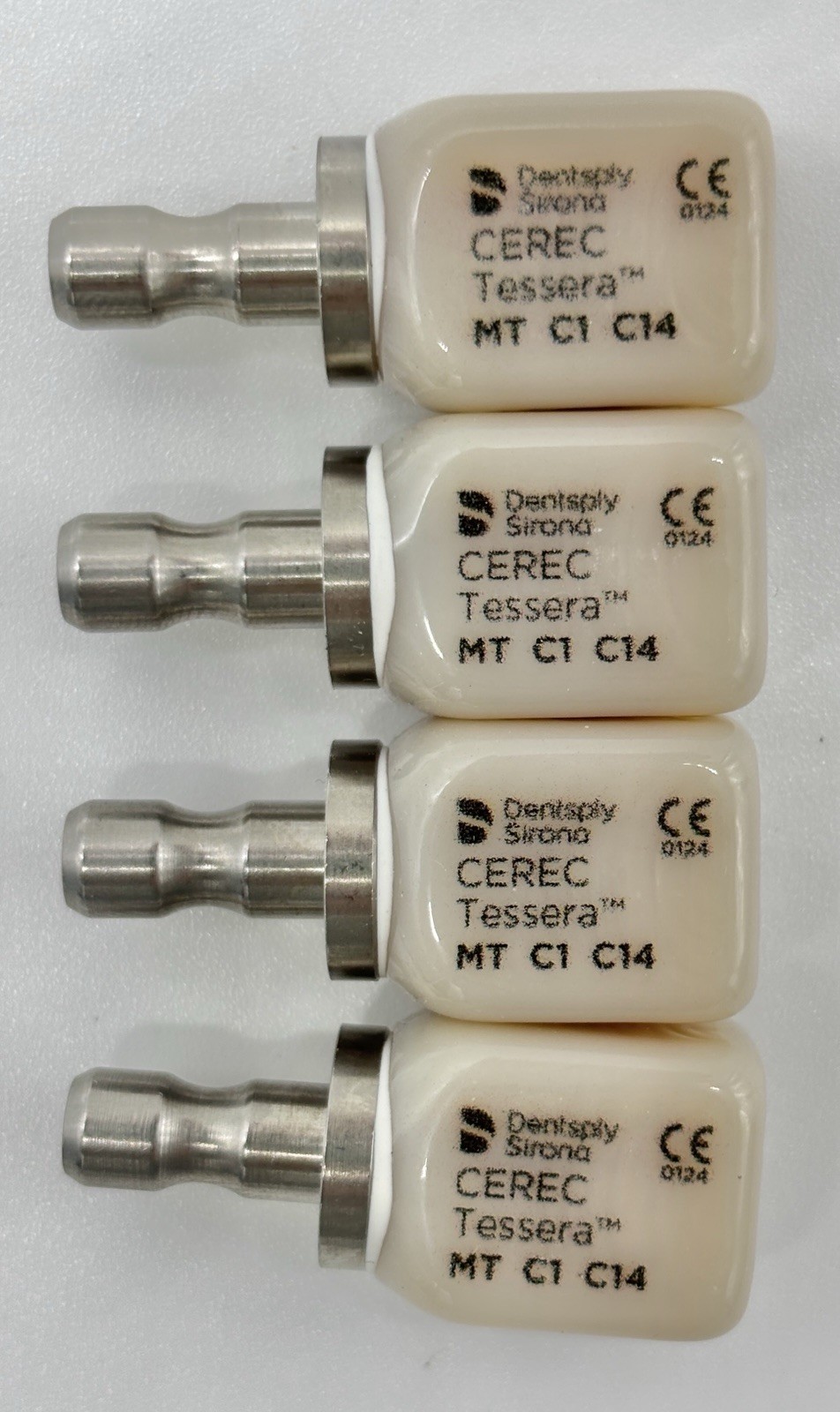 Dentsply Sirona CEREC Tessera MT C1 C14 CAD CAM Blocks 4pcs Exp 2037