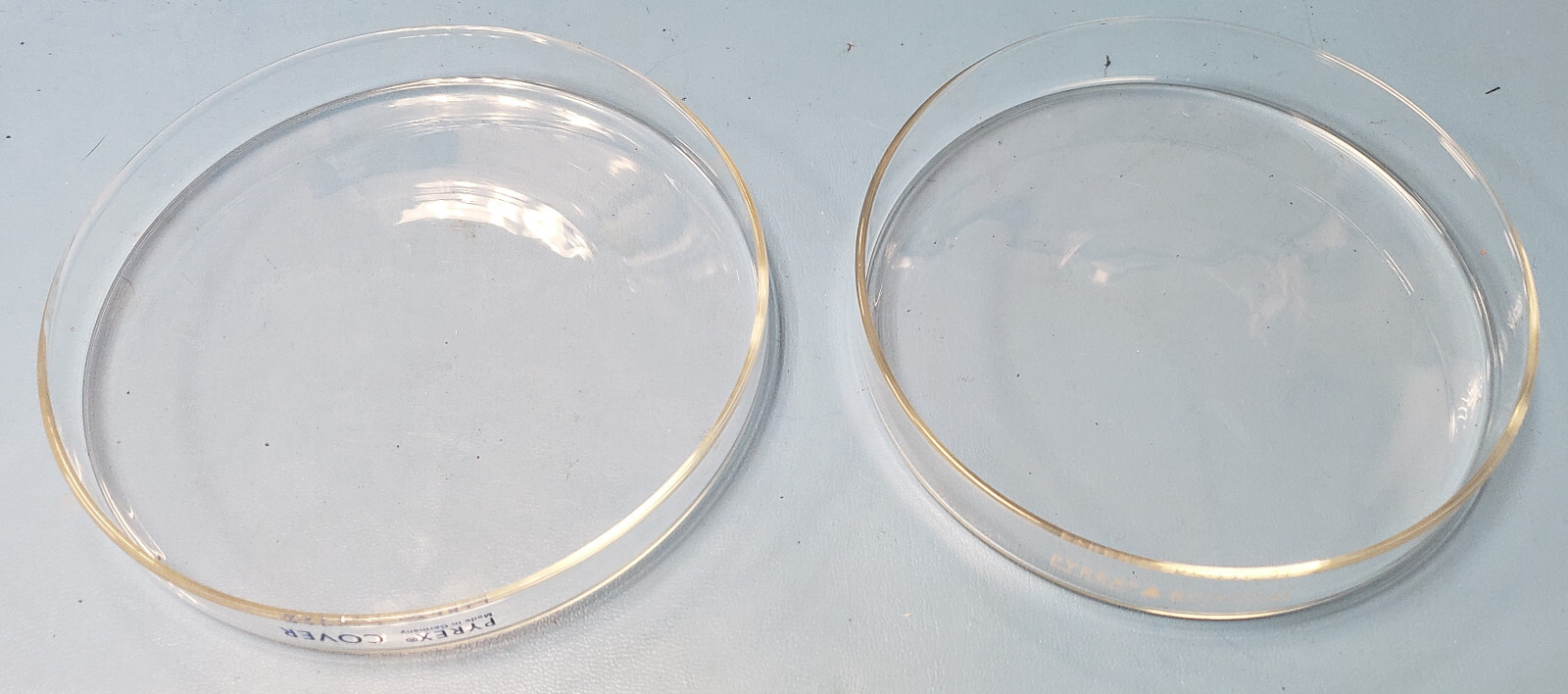 (Lot of 71) Pyrex Petri Dish Sets: Cover & Bottom. Approx 140mm Bottom Diameter