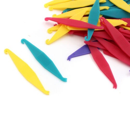 100X Dental Orthodontic Elastic Placers Plastic Hooks for Braces Rubber Bands