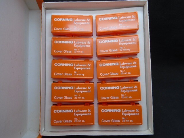 CORNING PYREX 22mm x 22mm Square #1 Cover Glass 10 Packs/Case 2865-22