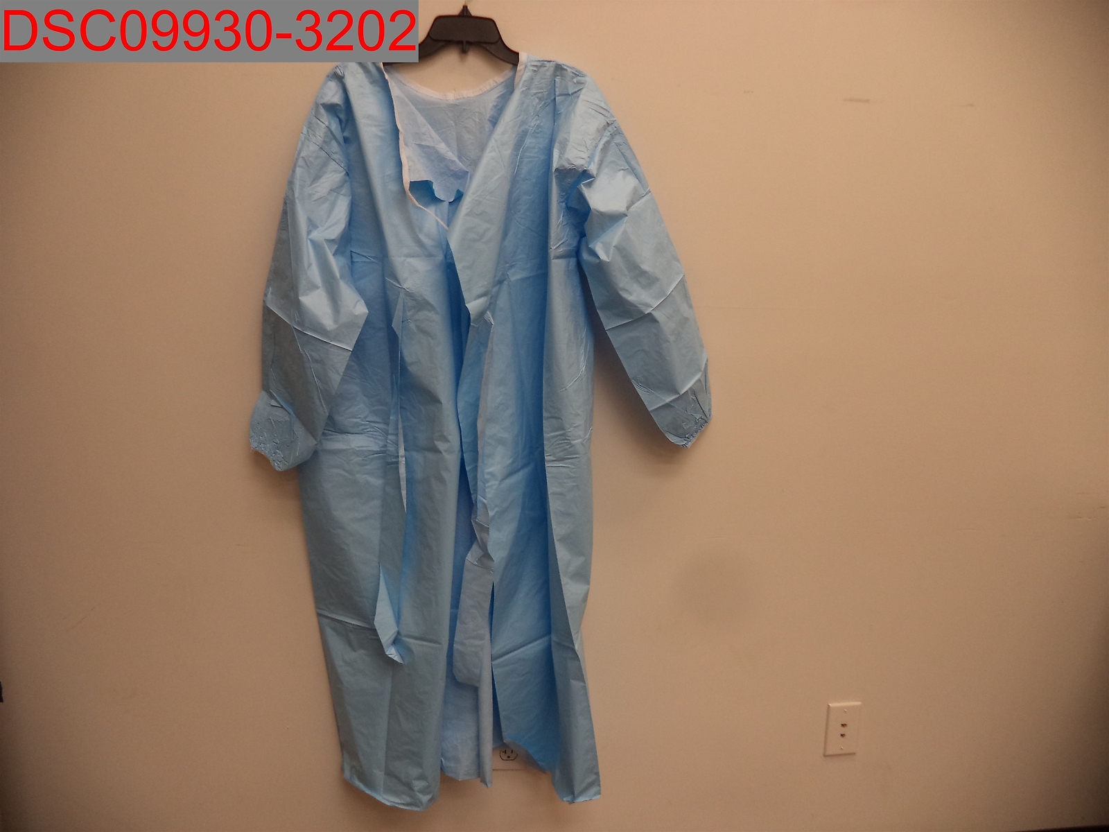 NWOT – Unisex Adult 1 Pair Blue Gown Surgical Gowns Disposable, One Size