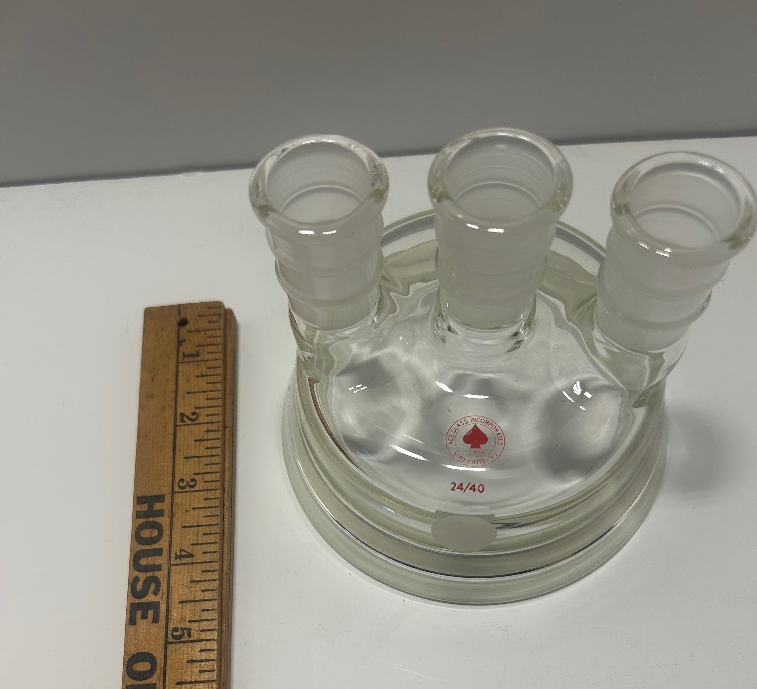 ACE Glass 500 mL REACTION FLASK HEAD 4″ Model 6486-10 THREE NECK CENTER