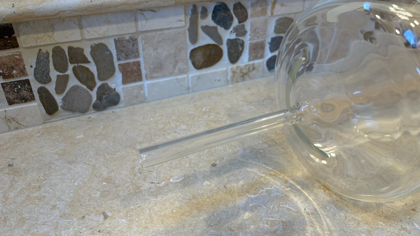 ULAB Scientific 4000mL Graduated Glass Beaker – 3.3 Borosilicate Drain Stem