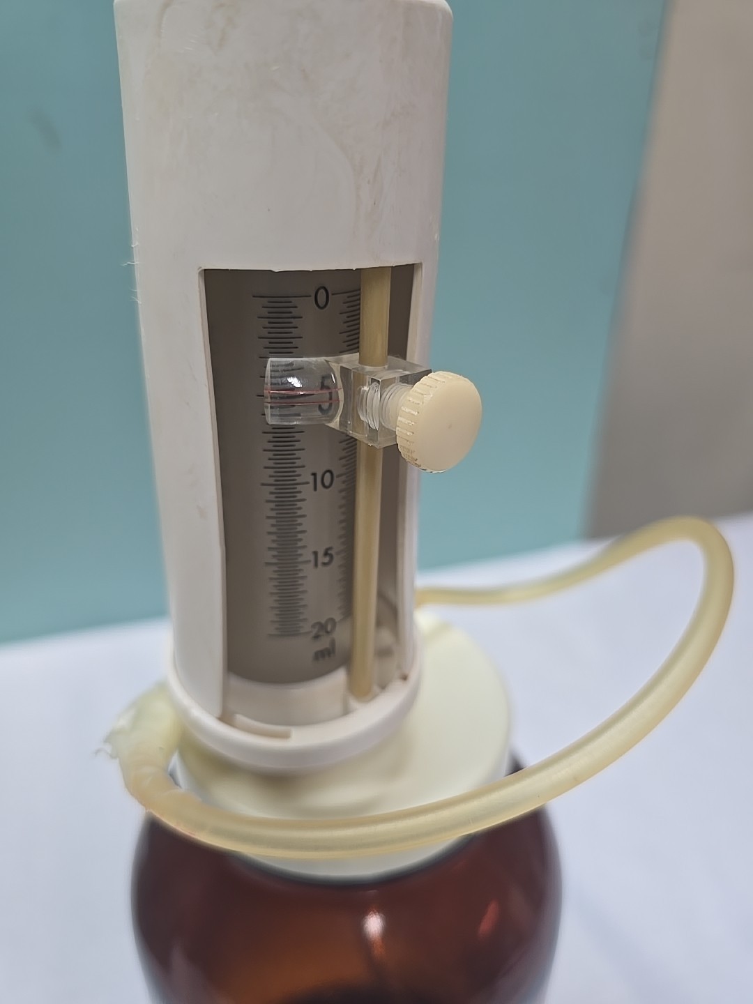 Vintage Standard Amber Glass Labindustries Repipet II 20.0mL