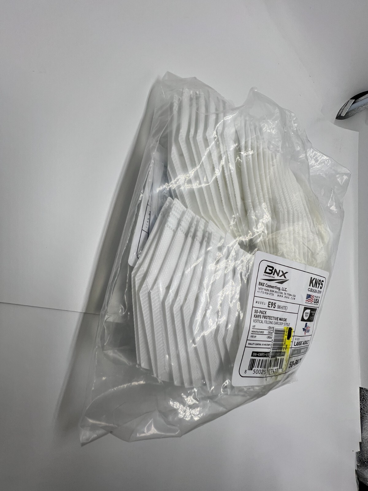 (QTY 50) BNX KN95 E95 Vertical Folding Earloop Style Protective Mask White
