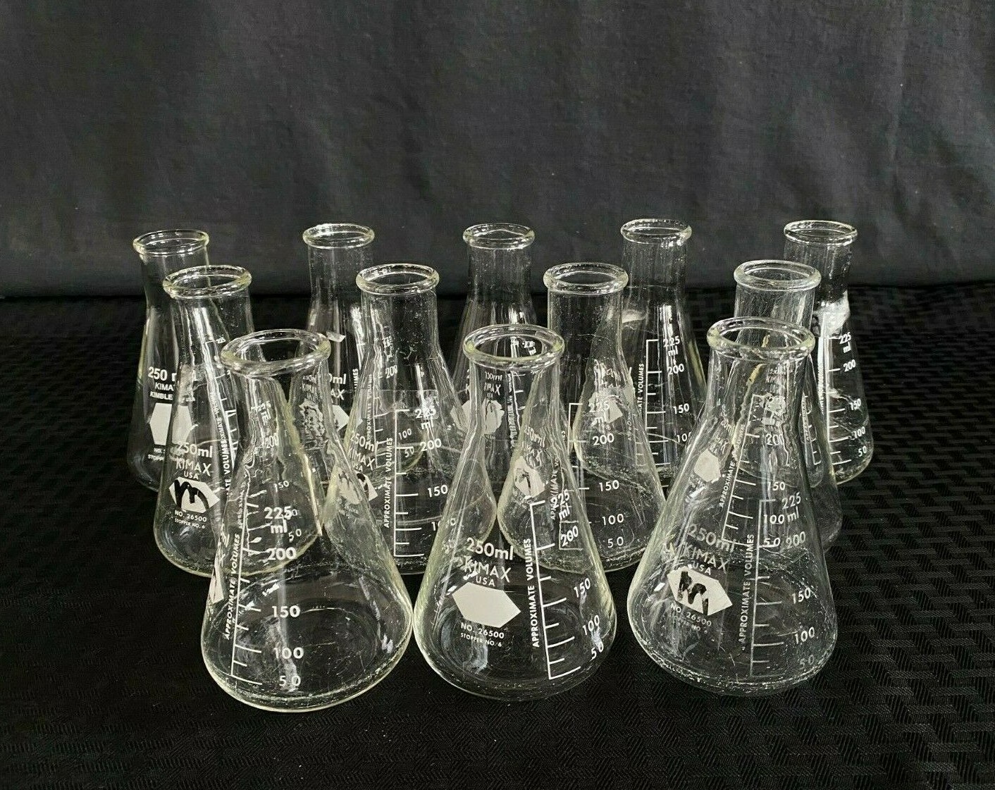 Lot of (12) KIMAX Glass 250mL Beaded Rim Graduated Erlenmeyer Flask 26500-250