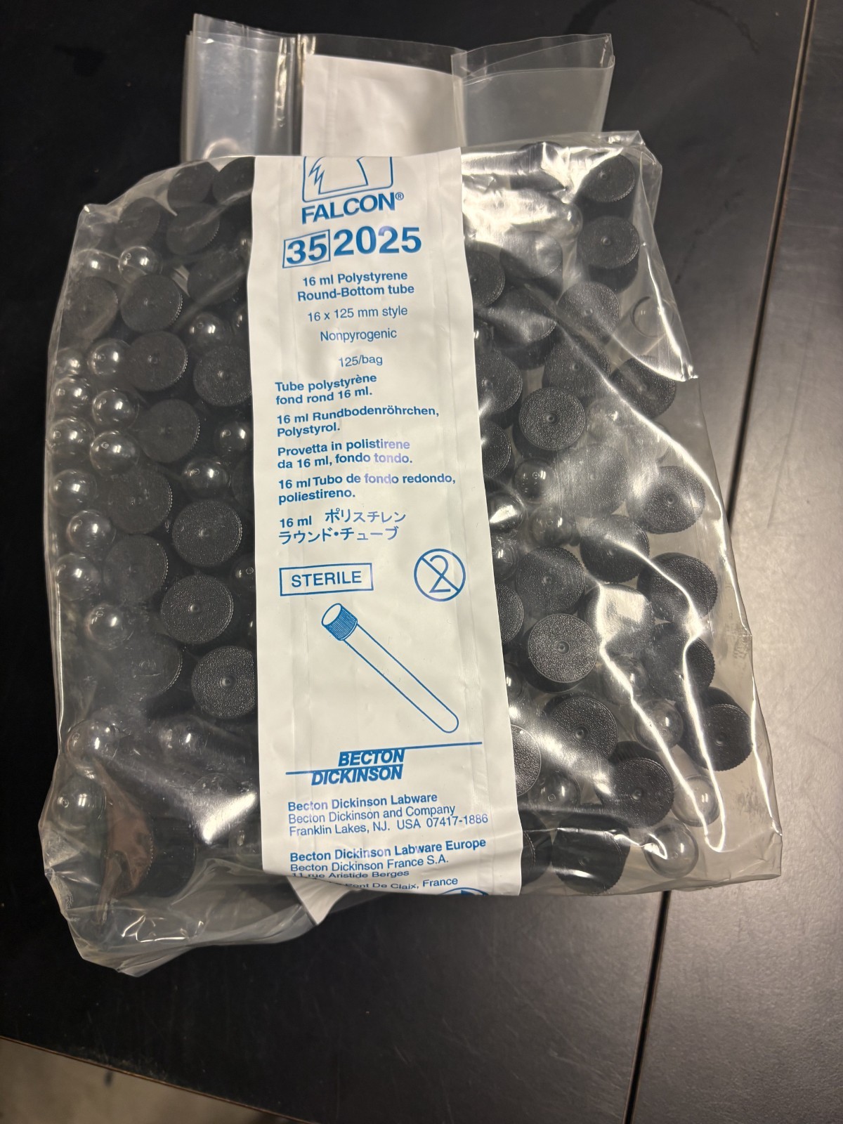 125 Falcon® 16 mL Round Bottom Polystyrene, with Screw Cap, Sterile (#352025)