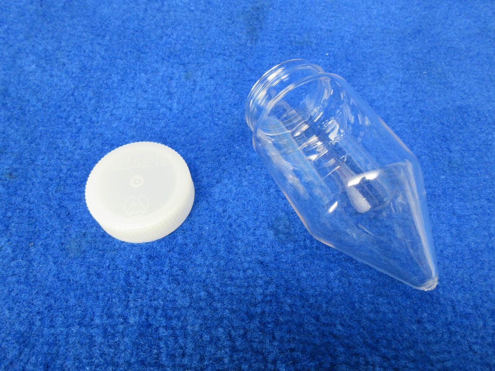 Thermo Nalgene Sterile Conical Bottom 175ml Centrifuge Bottle PS 12pck 3145-0175
