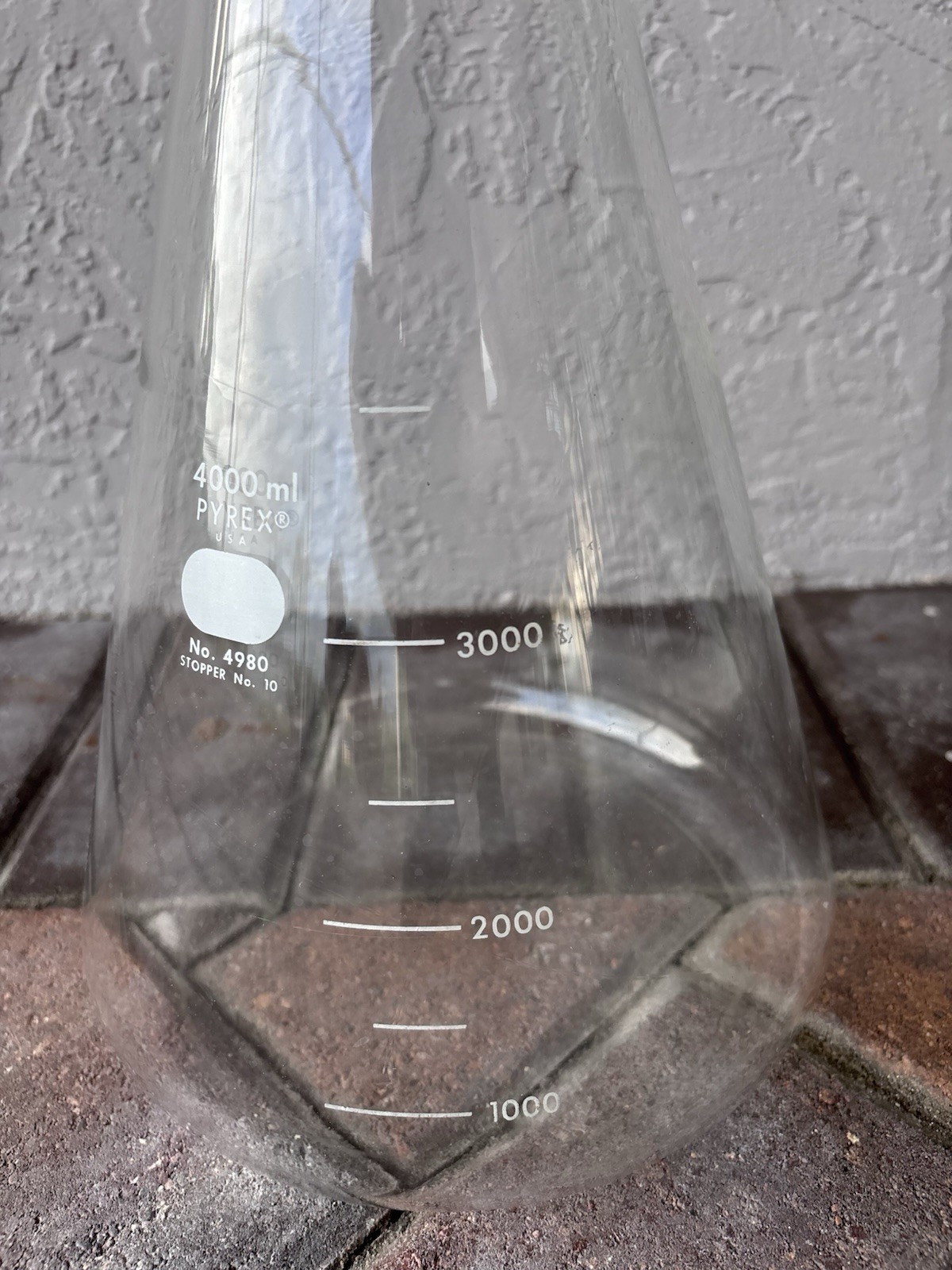 Pyrex No. 4980 Glass 4000 mL Erlenmeyer Beaker Flask