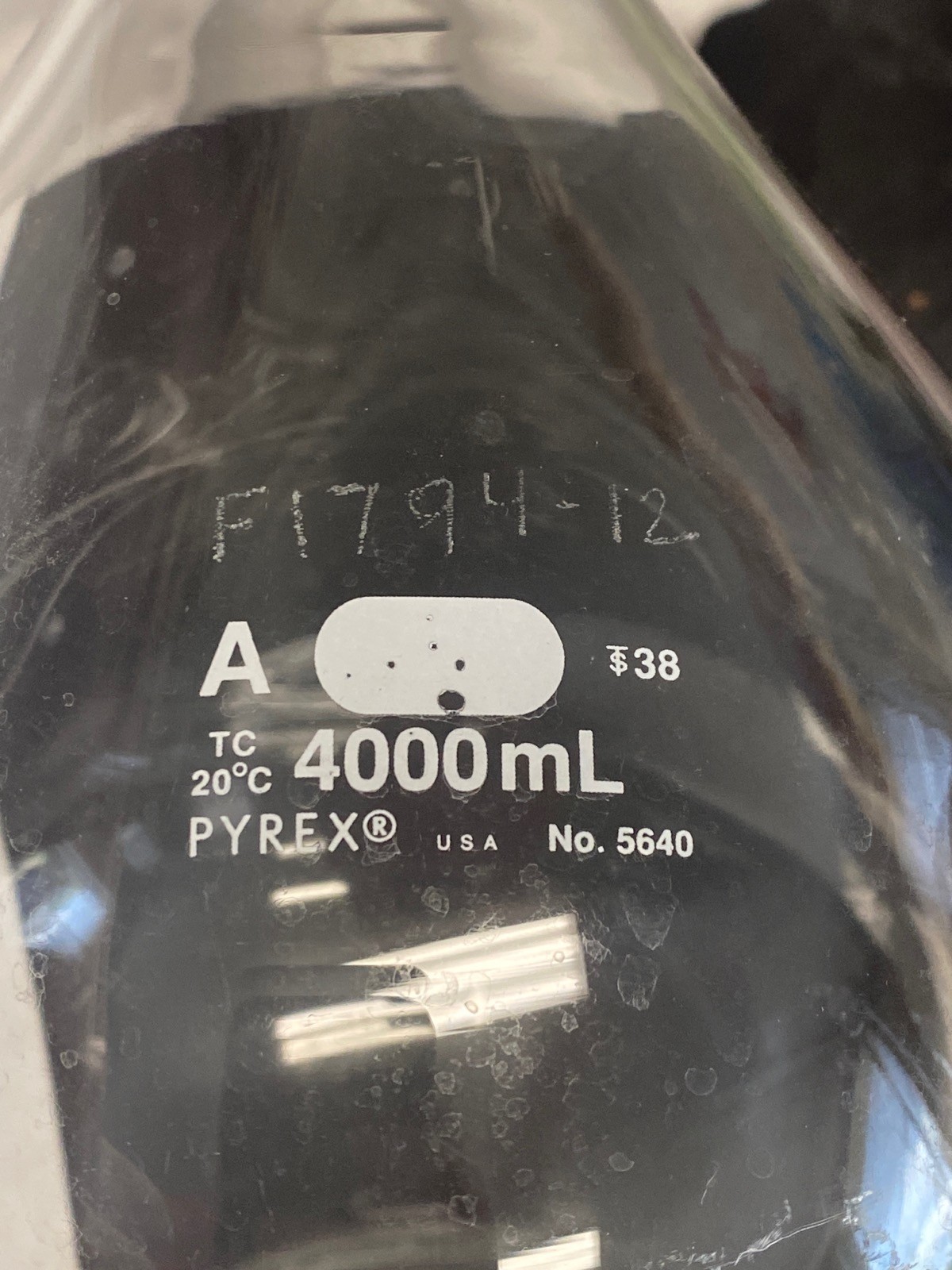 CORNING PYREX Glass 4000mL 4L Class A Volumetric Flask #38 Stopper 5640-4L B