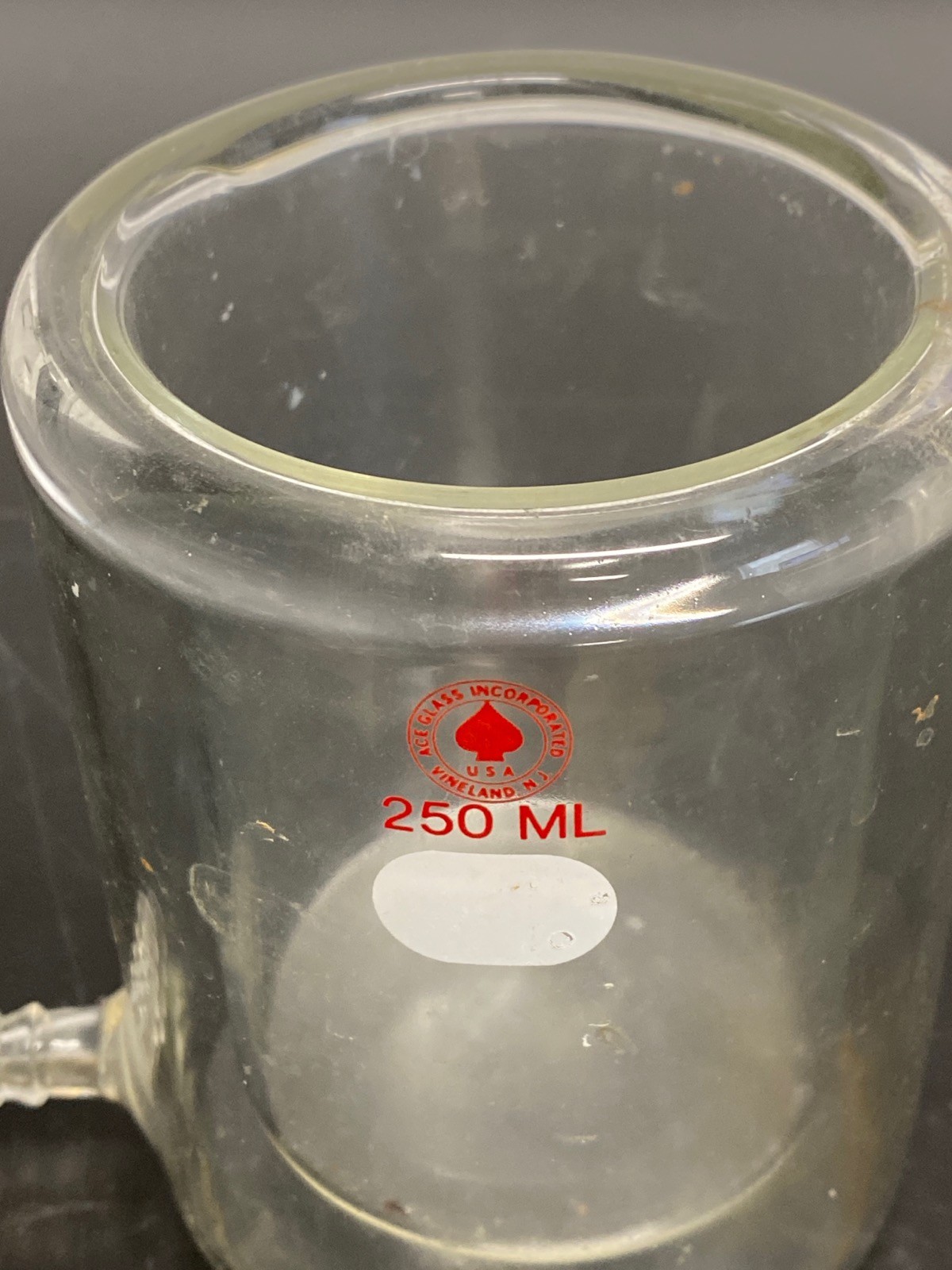 ACE Glass 250mL Jacketed Reaction Beaker w/ 11mm Hose Barbs 5340-05 B