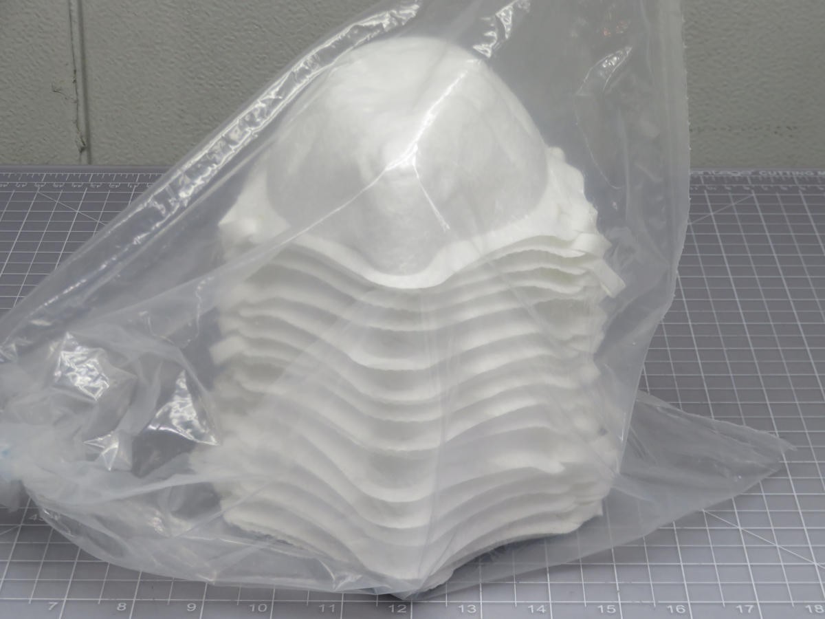 LOT OF 200 HONEYWELL DC300N95B N95 DISPOSABLE MASK