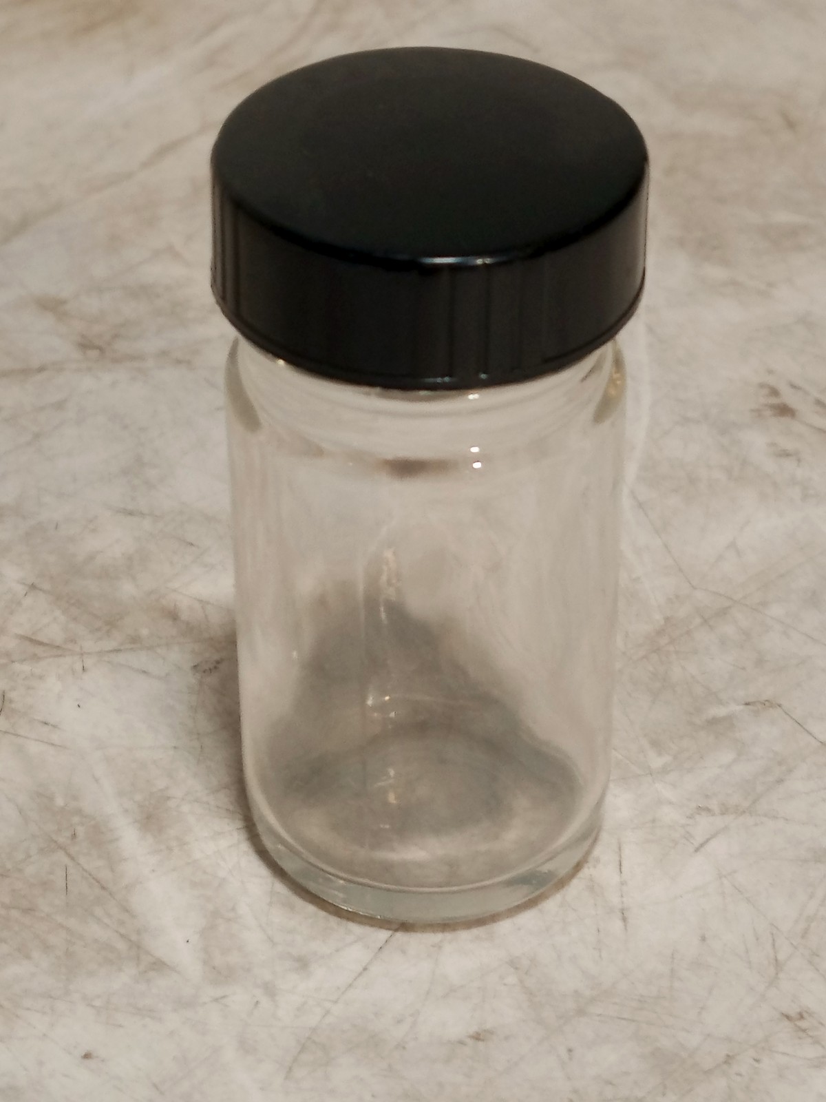 Unbranded Lot of 10 Clear Glass Sample Bottles w Black Caps as shown