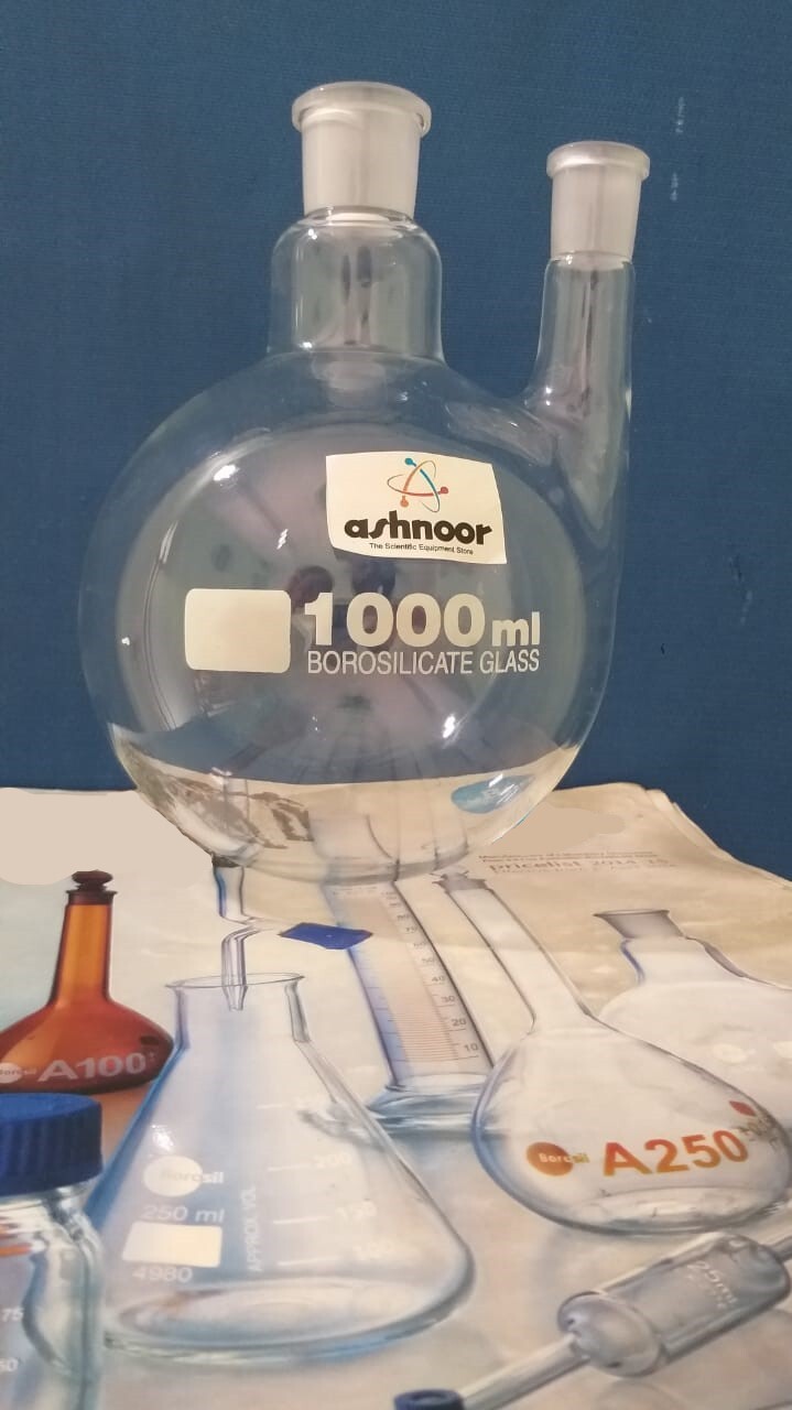 1000 ml.Borosilicate Flasks,Round Bottom,Two necks (Made in India)