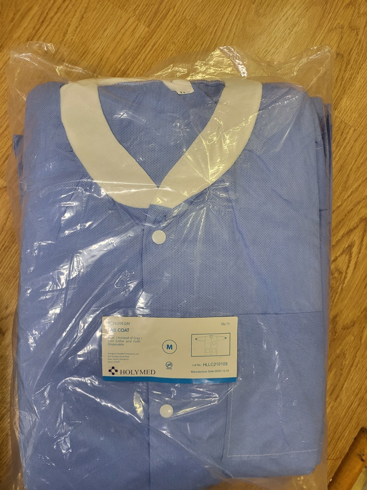 Disposable Lab Coats For Medical Or Dental Mixed Lot Sizes Med And XL Unisex