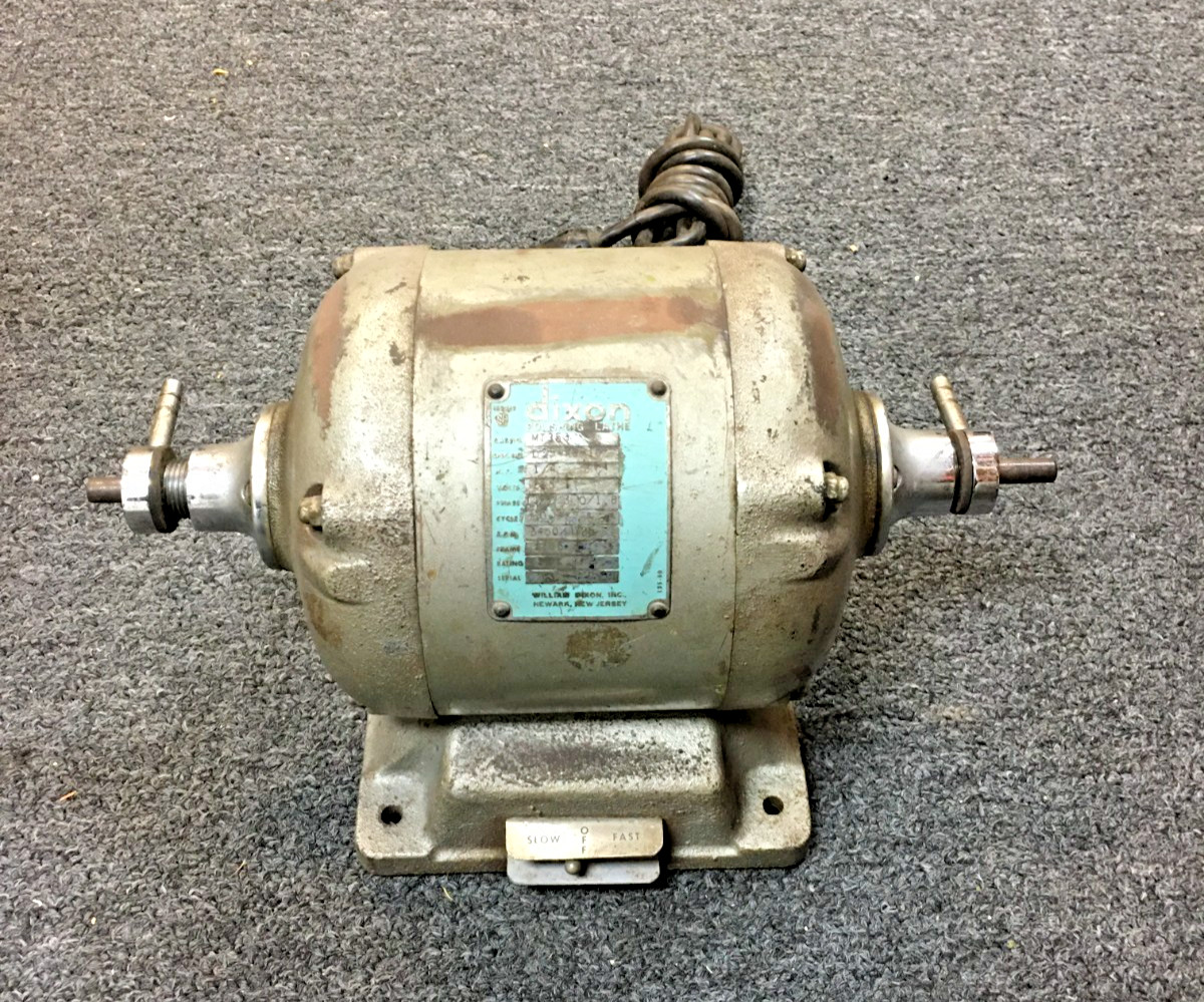 DIXON POLISHING LATHE MODEL MT 353, 1/4 HP, 60 CYCLE, 1725-3450 RPM,TURNS ON,USA