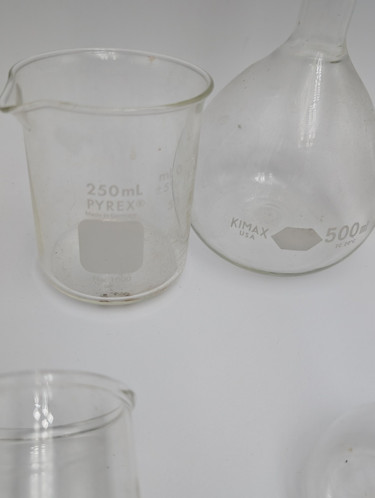 27 Piece Lot Lab Glassware PYREX 500-10 mL Boilng Flasks Scientific Equipment