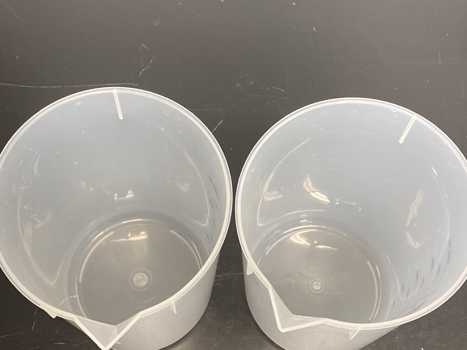 Used(2) THERMO NALGENE 4000mL 4L PP Graduated Low-Form Griffin Beakers 1201-4000