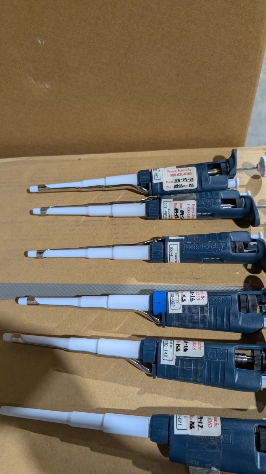 Gilson Pipetman Lot Of (17) P1000 Single Channel Pipettes In Unknown Condition