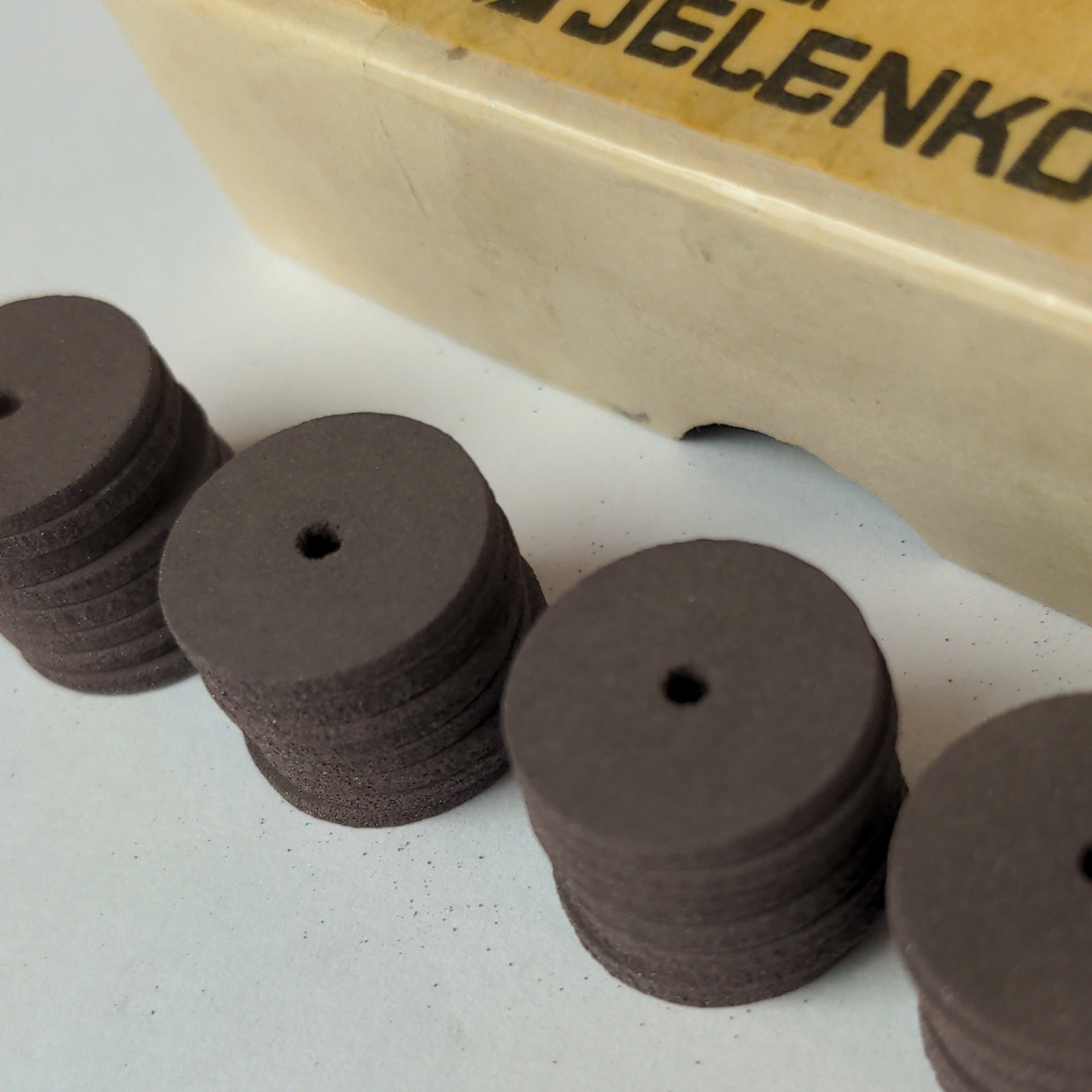 Jelenko No. 2-PC Porcelain Carving Wheels HP Long Straight Shank