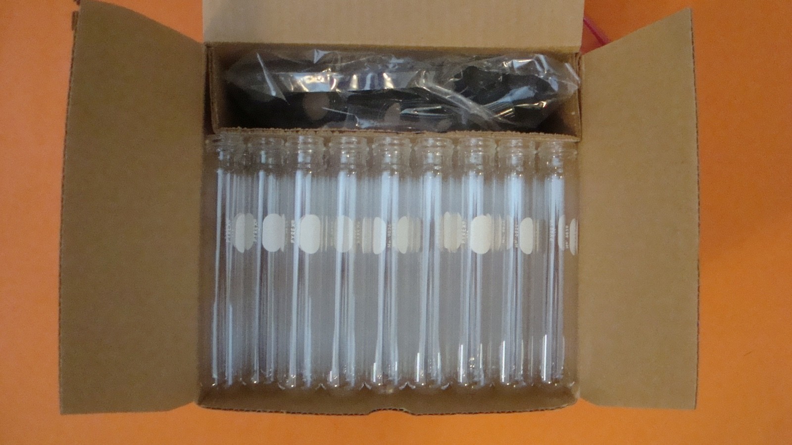 55 ml CULTURE TUBES Corning PYREX 9826-25 NEW OLD STOCK 48/box NIB