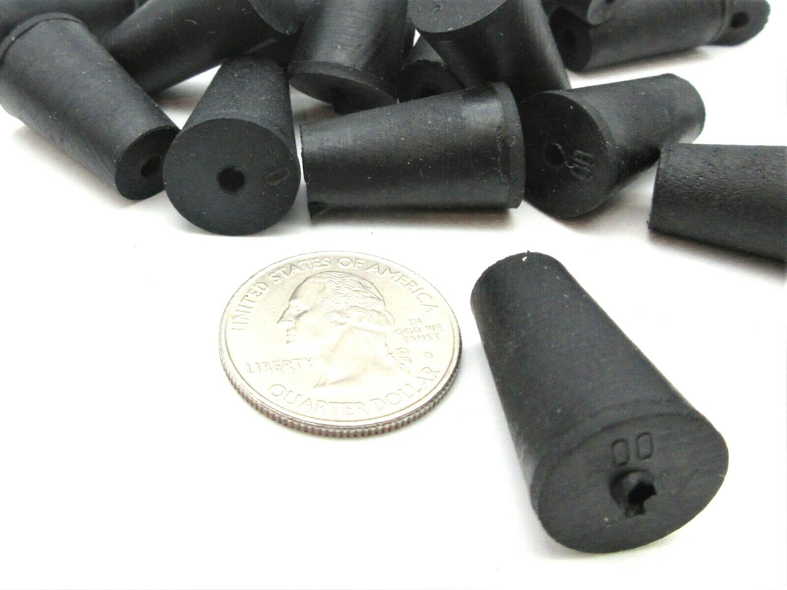 #00 Solid Rubber Stoppers Lab Tapered Plug Cork 1 Hole Fits 13/32″ to 19/32″ ID