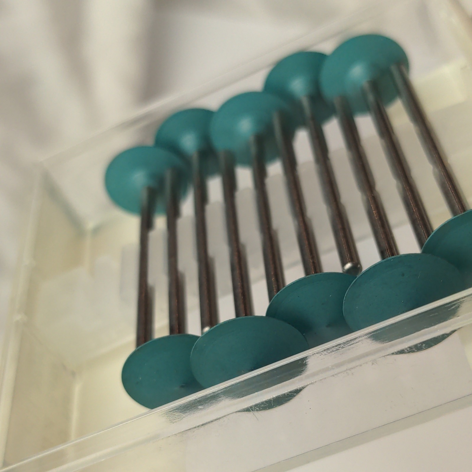 Shofu Greenie Silicone Points HP Long Straight Shank KN7 PN 0274 (10 pieces)