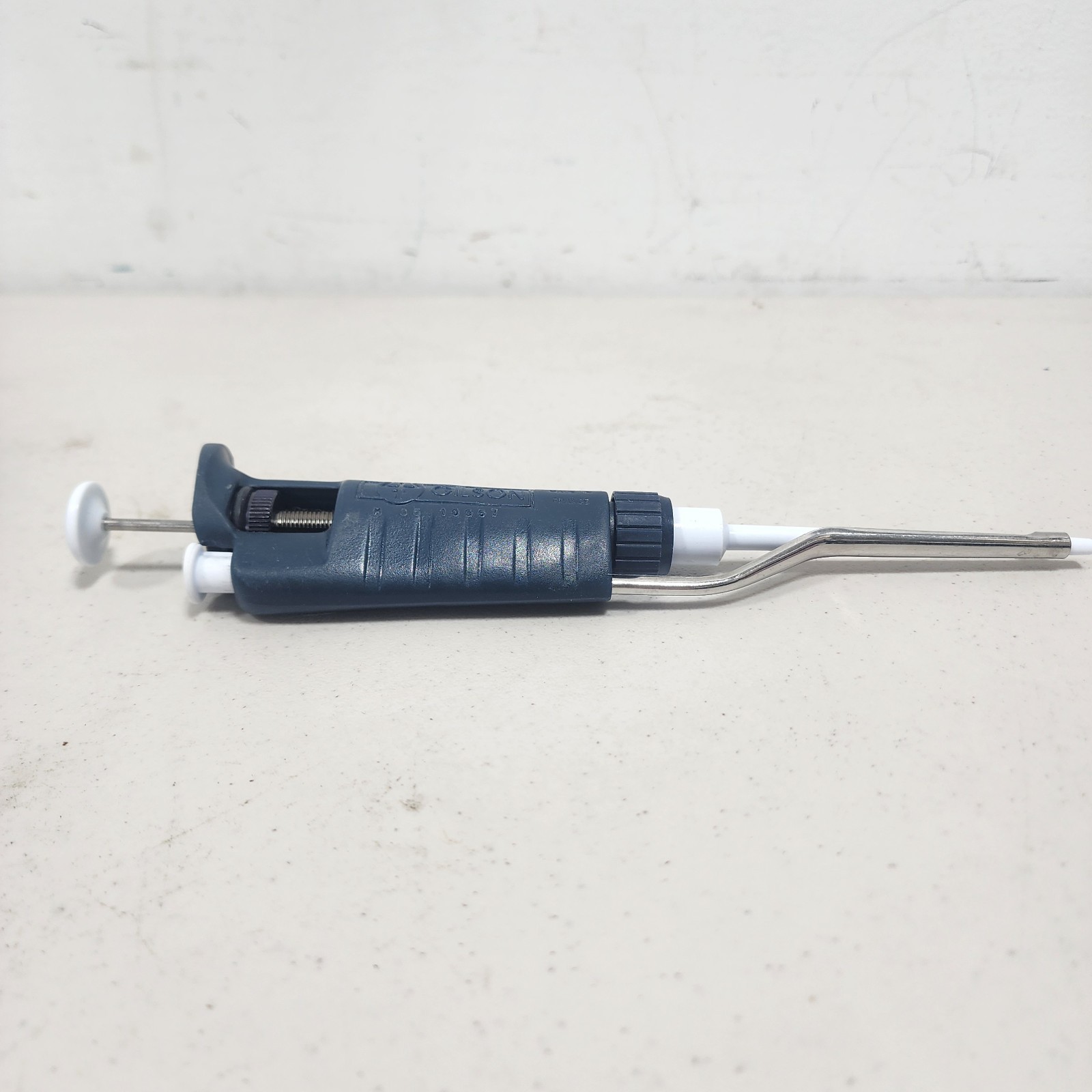 Gilson Pipetman Classic P100 Adjustable Single-Channel Pipette Pipet