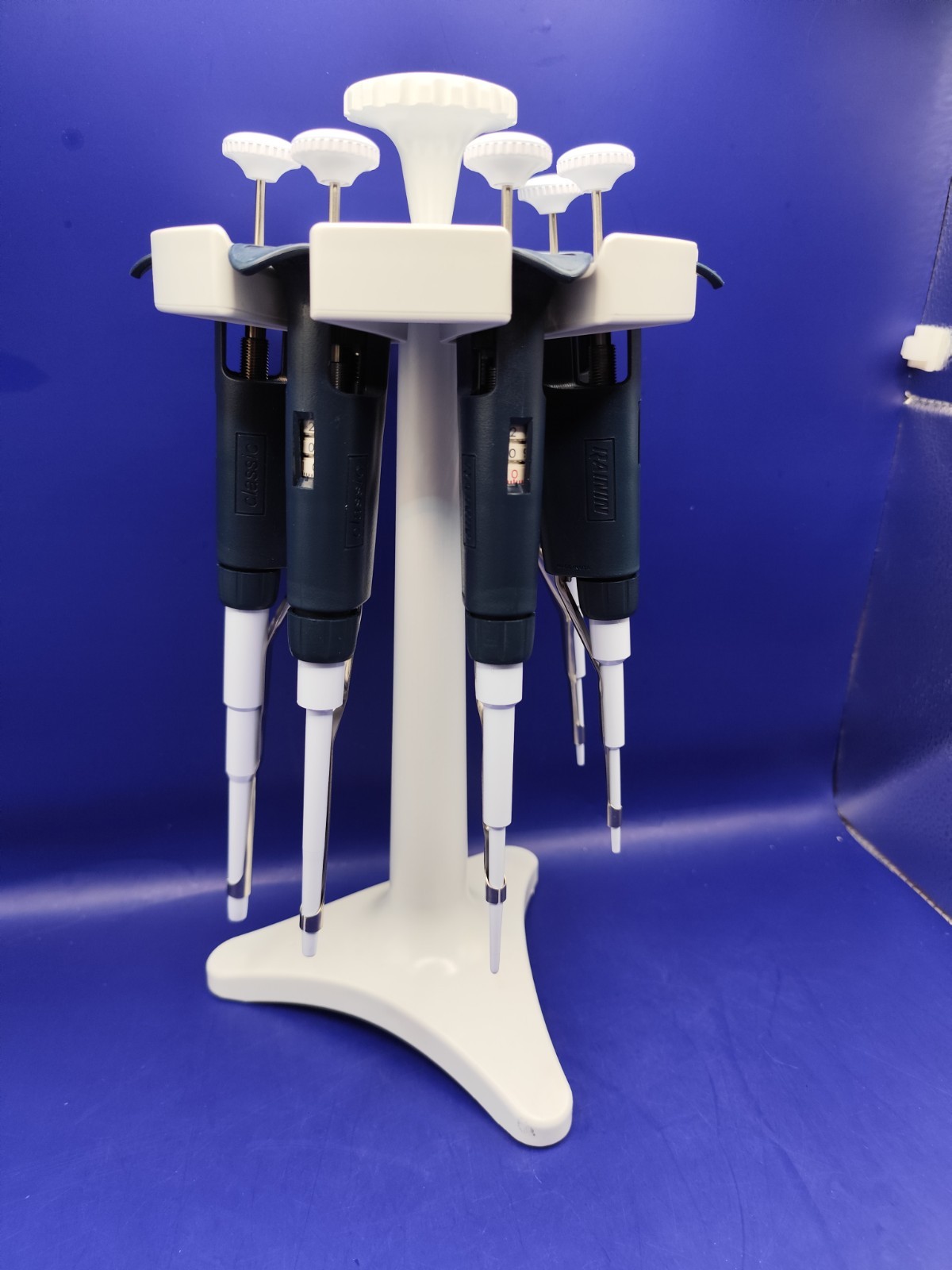 Set Of X5 Rainin Classic Pipette PR1000 PR200 PR20 PR10 PR2 With Carousel Stand