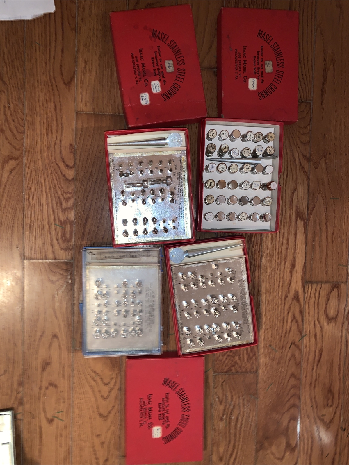 Lot of 196 vintage Isaac Masel stainless steel dental crowns