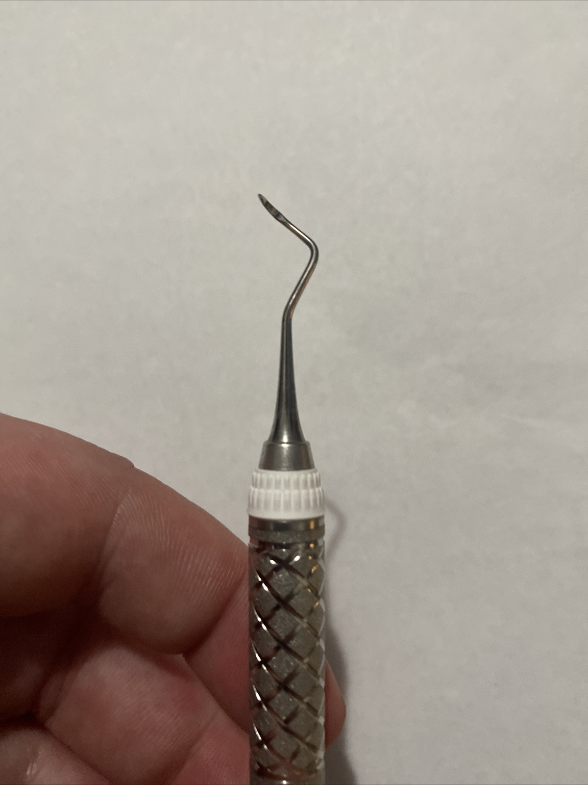 HU FRIEDY Posterior Sickle Scaler Everedge 2.0 No.204S | S204S9E2