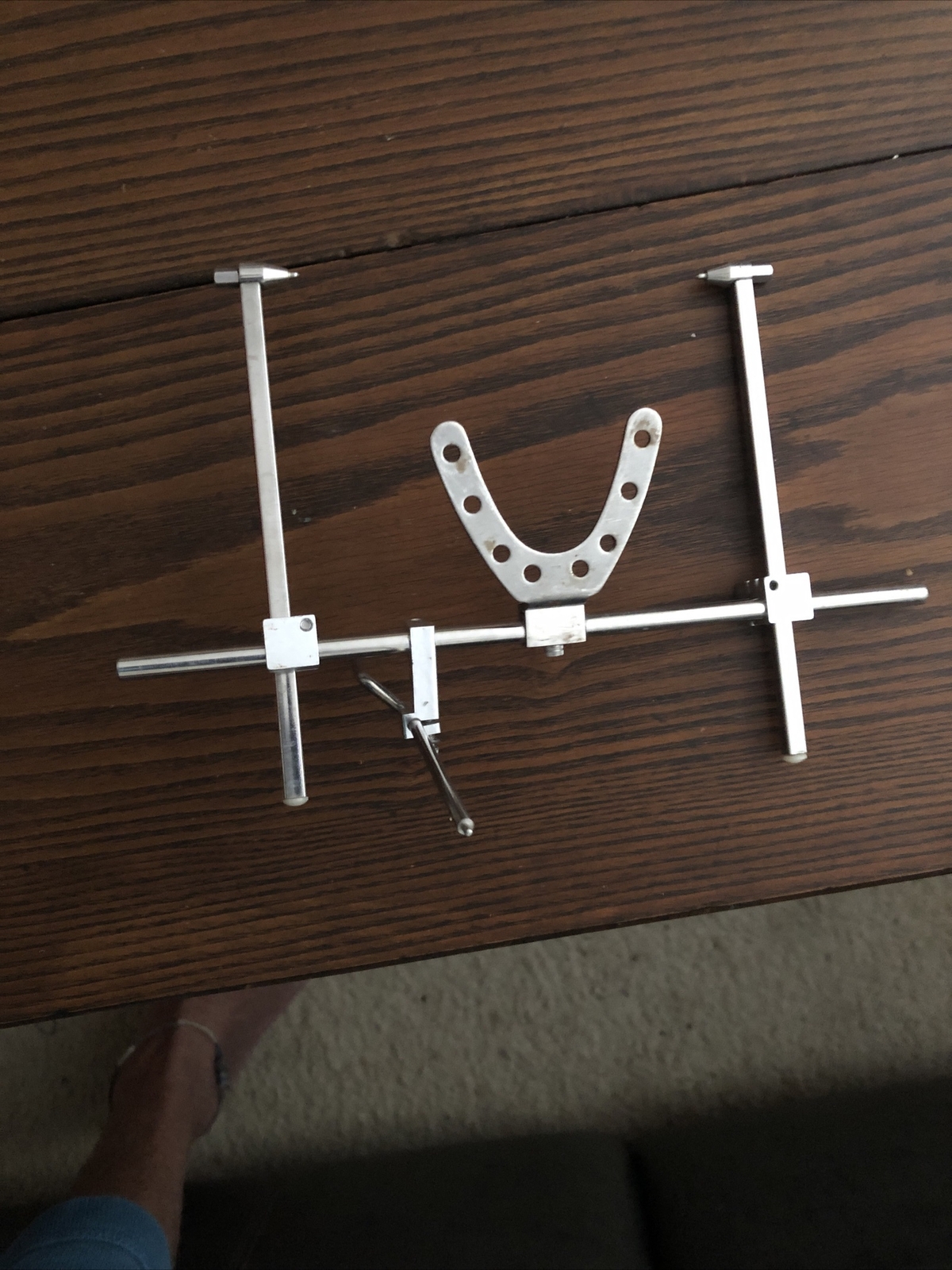 DENAR FACEBOW TRANSFER JIG TO DENTAL ARTICULATOR CAST. As Shown