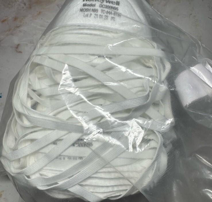 Honeywell N95 DC300N95B Particulate Respirators Face Mask NIOSH Approved Lot 100