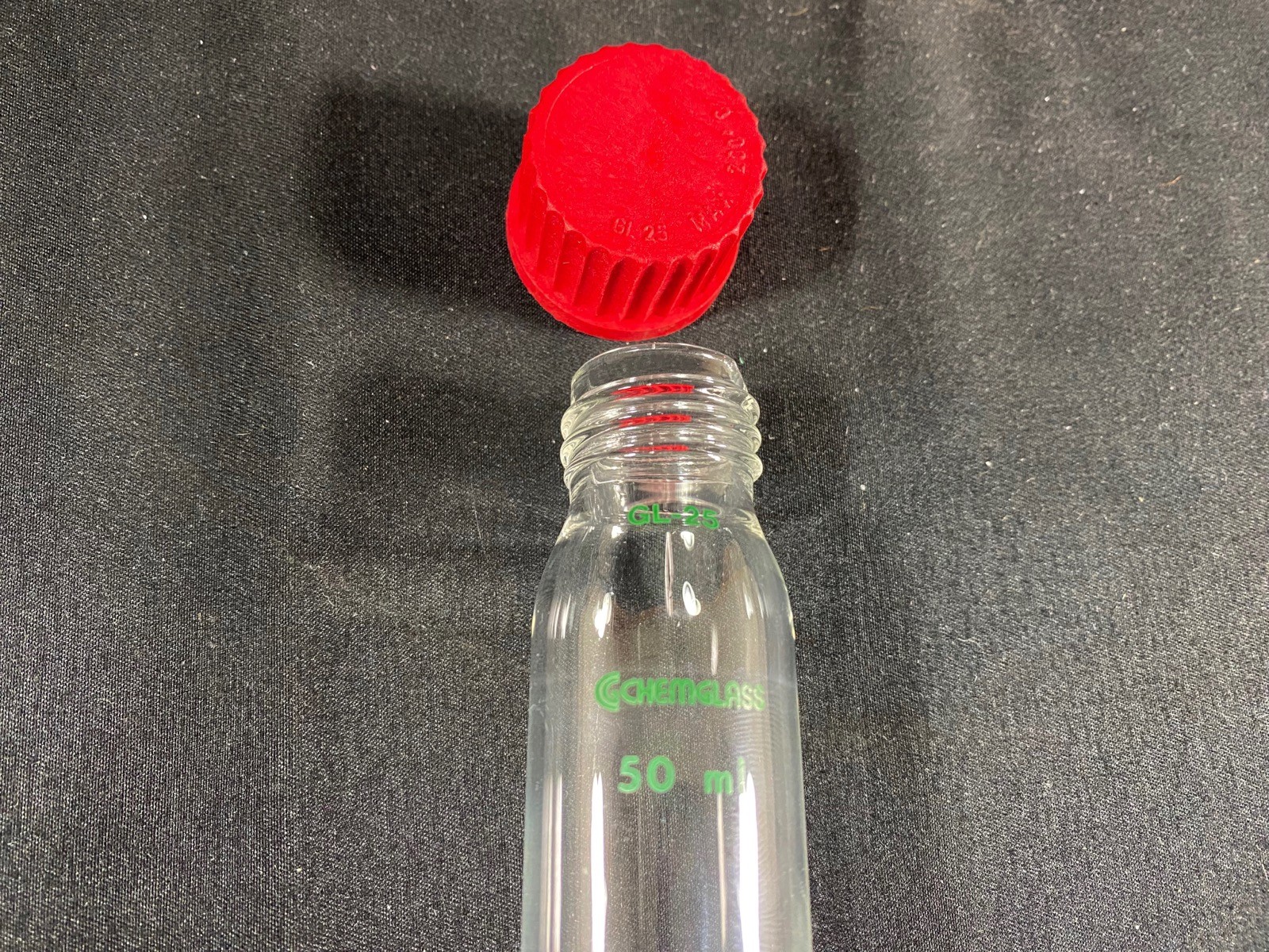 CHEMGLASS Glass 50mL M Frit 24/40 Solid Phase Peptide Synthesis Vessel Chipped