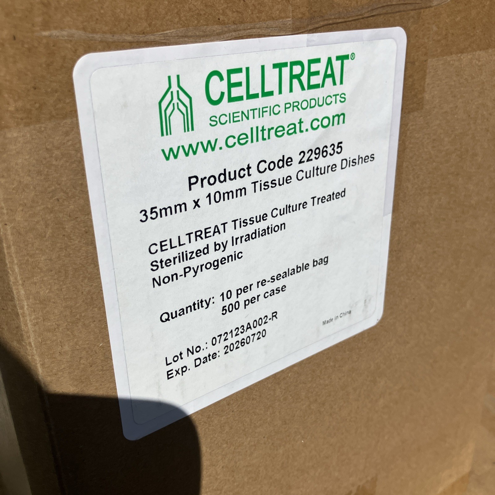NEW CELLTREAT # 229635 Tissue Culture Treated Dishes 35mm x ñ
